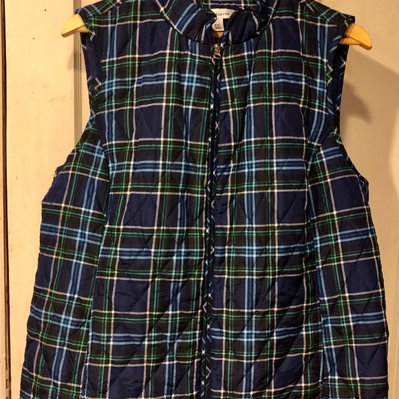Women’s Croft & Borrow plaid vest - Picture 5 of 5